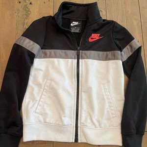 Toddler Boys Nike 4T Jacket, Good condition.